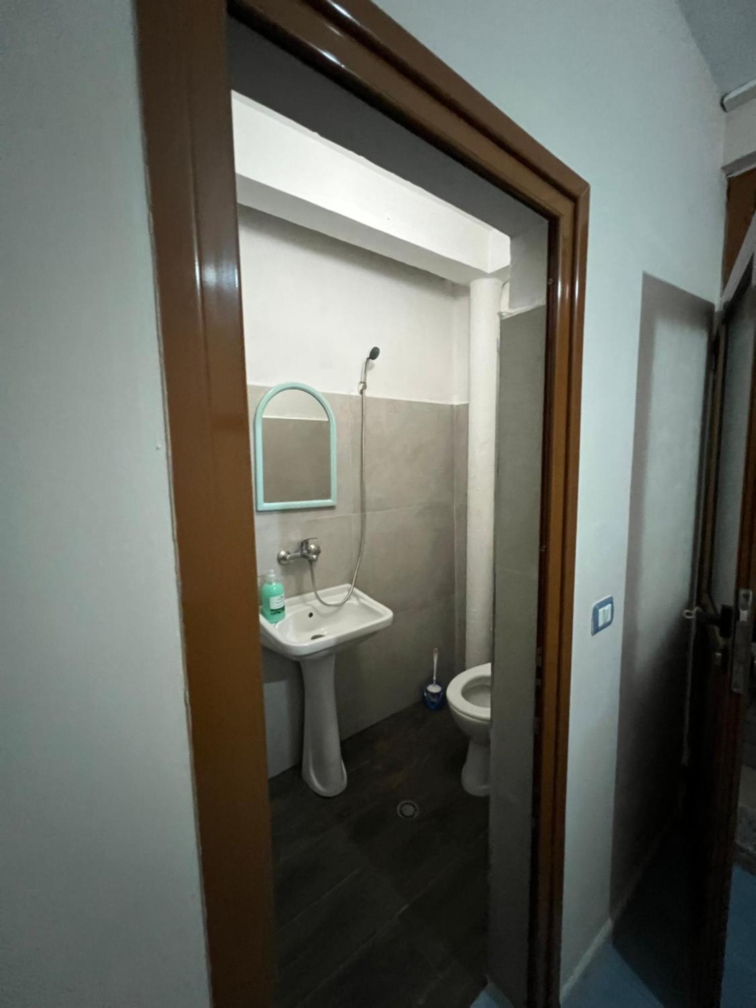 Bruno Rooms Vlorë Eksteriør bilde