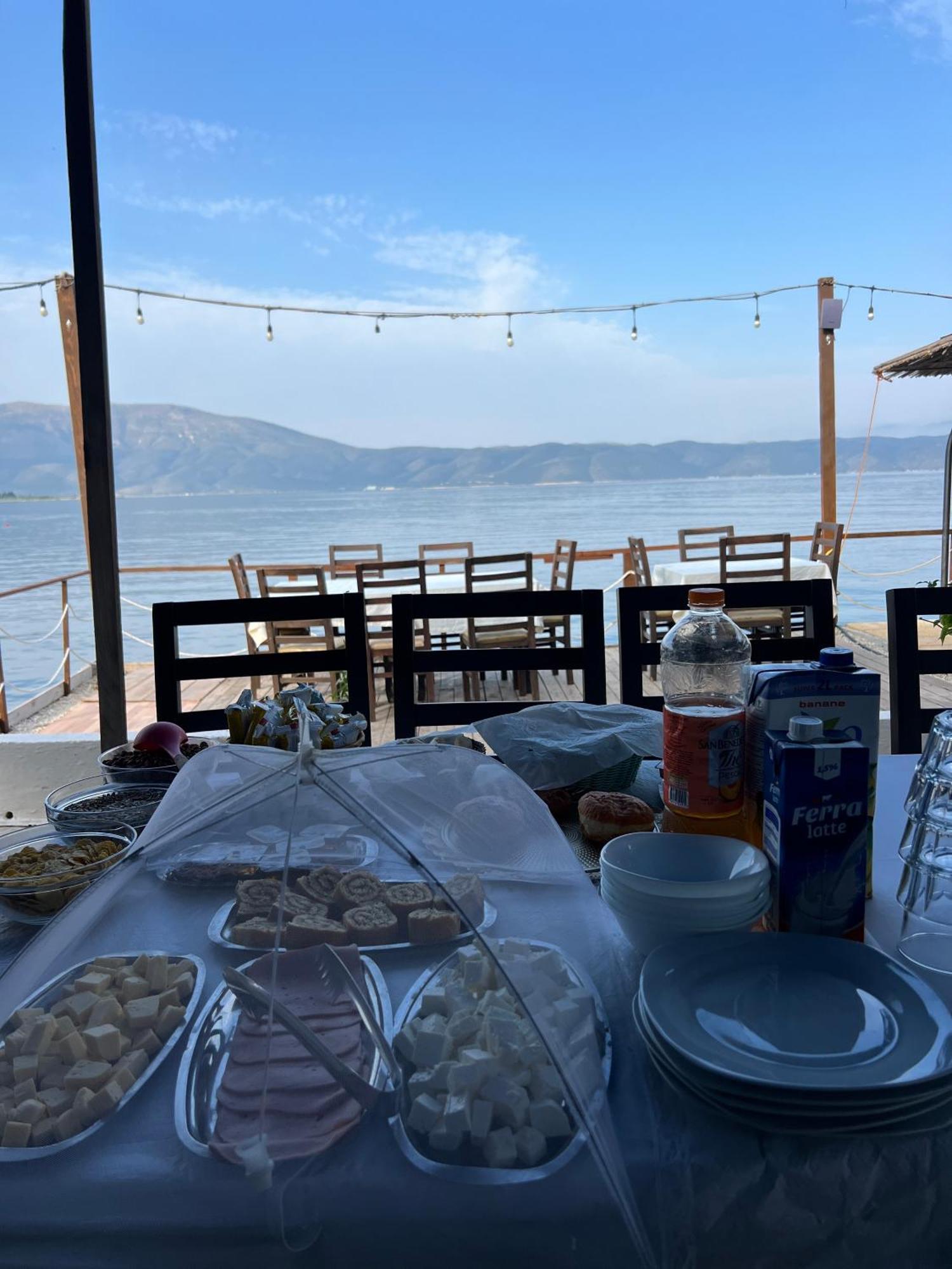 Bruno Rooms Vlorë Eksteriør bilde